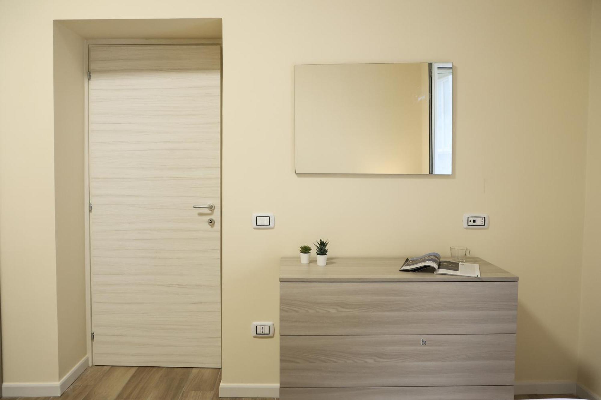 King Ladislao Apartment By Wonderful Italy Наполи Екстериор снимка